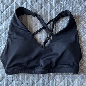 Small P’tula sports bra